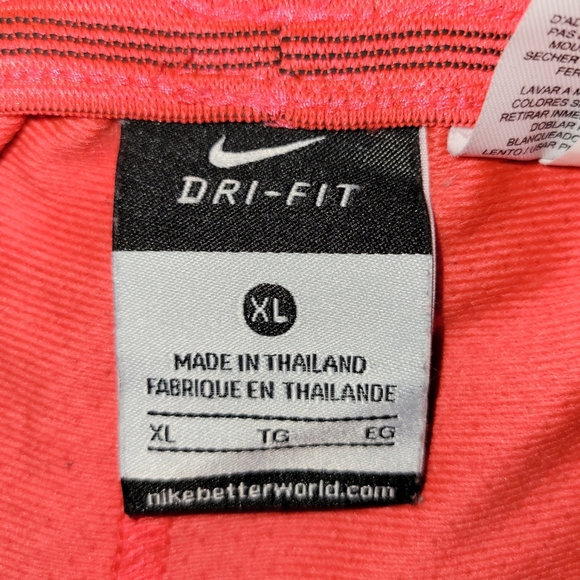 Nike Dri-Fit Shorts - Picture 4 of 4